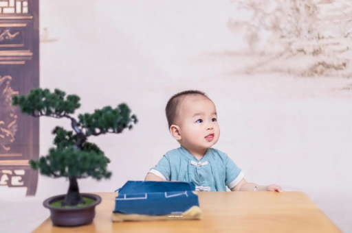 合肥宝宝拉屎就哭